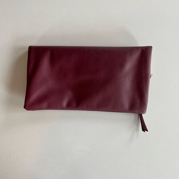 EUC Forever 21 Womens Maroon Clutch - Picture 5 of 5